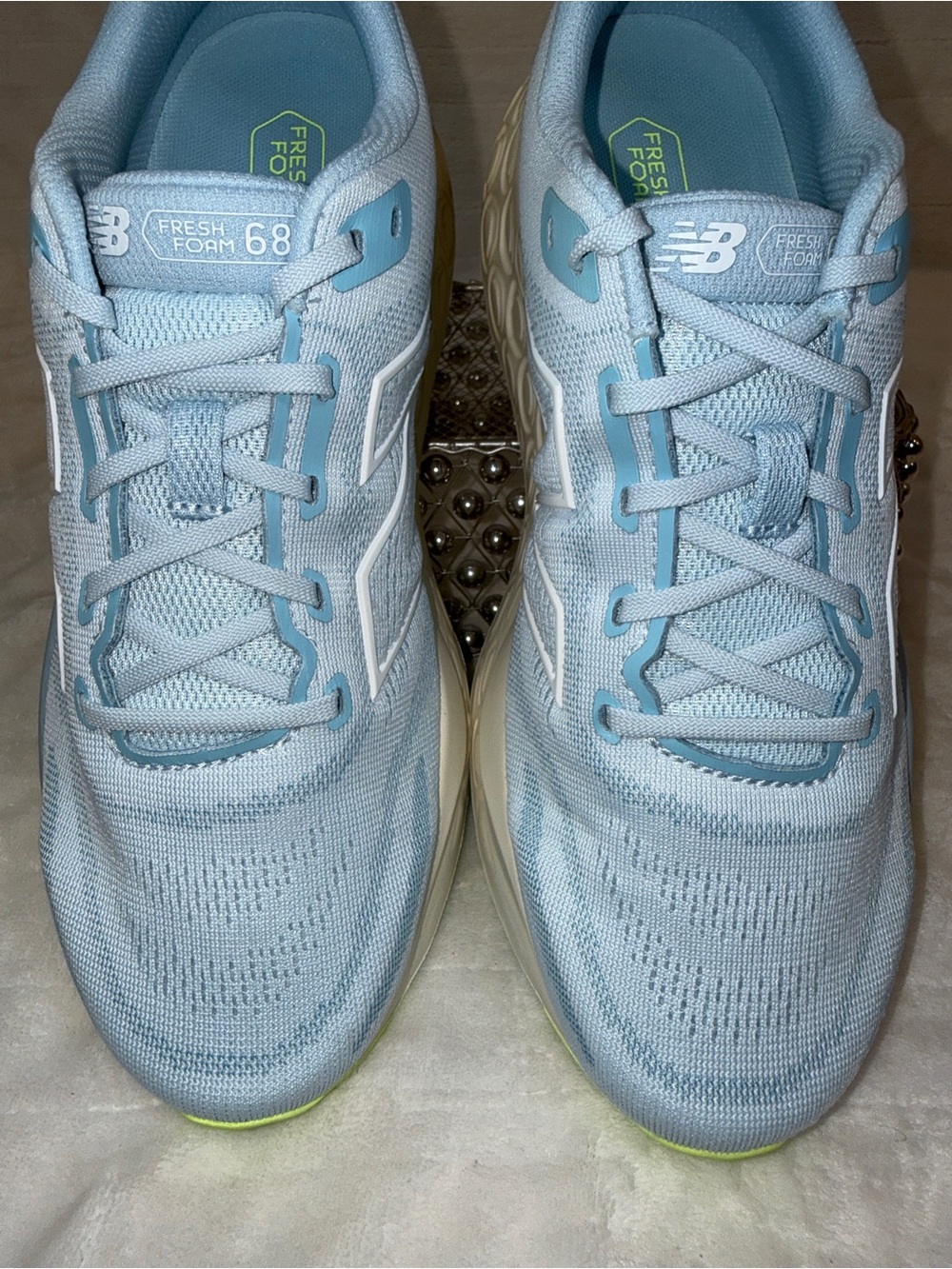 New Balance 680v8 Sneakers 👟💙 Women’s 9.5 or 8 Men’s Light Blue W680LT8 NEW - Picture 10 of 13